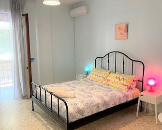 Olive Tree - Bari - Schlafzimmer