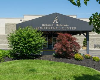 Hope Hotel and Richard C. Holbrooke Conference Center - Fairborn - Byggnad