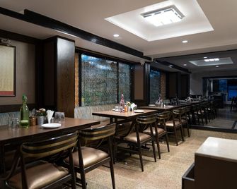 翡翠飯店及行政出租公寓 - 孟買 - 餐廳