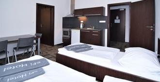 eFi Palace Hotel - Brno - Yatak Odası