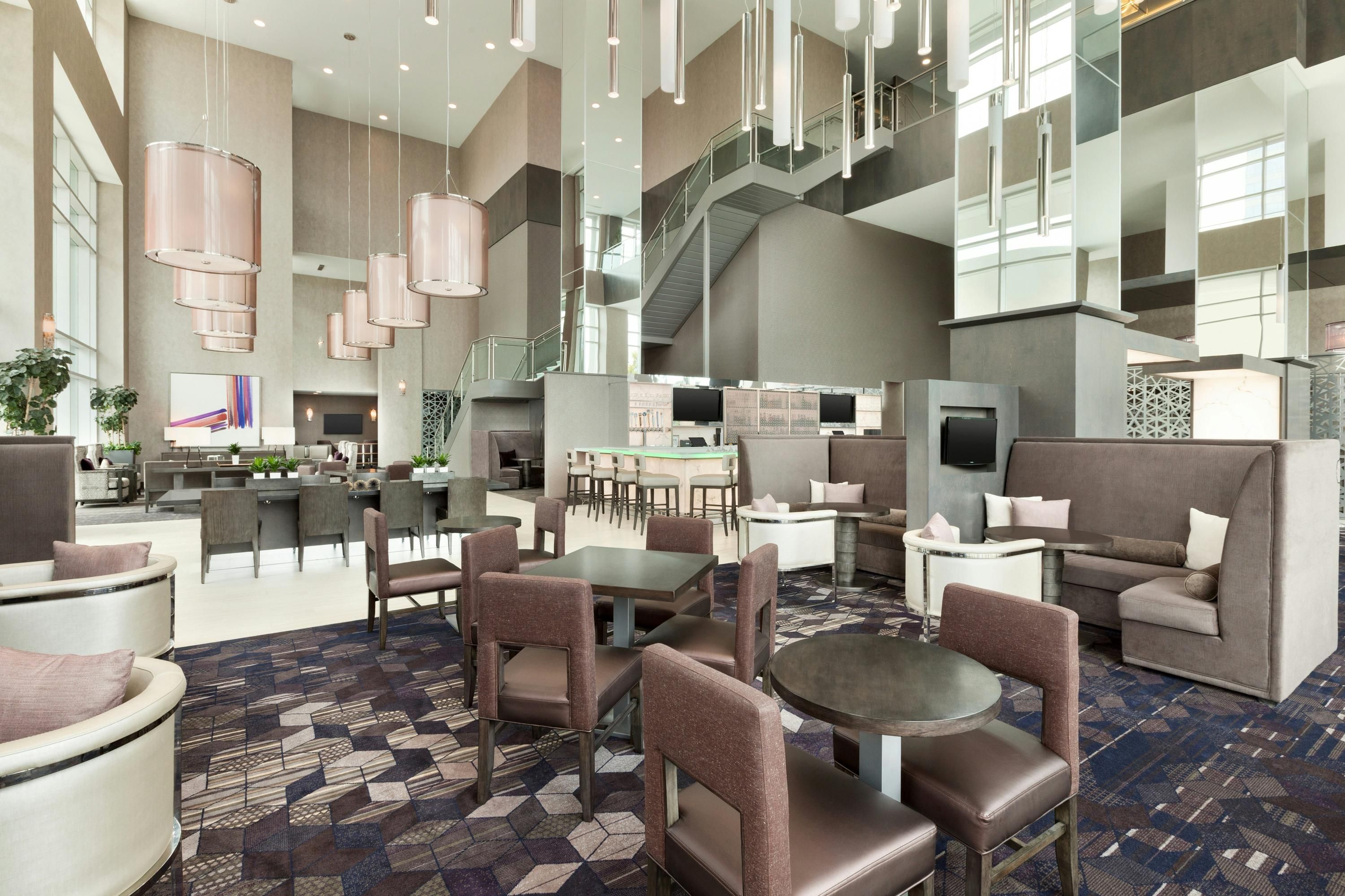 Embassy Suites by Hilton Charlotte Uptown - Charlotte - Restoran