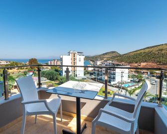 Heksamil Hotel - Ksamil - Balcony