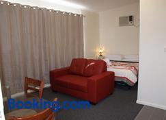 Warrnambool Motel And Holiday Park - Warrnambool - Bedroom