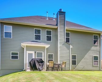 Spacious Aiken Home about 8 Mi to Downtown! - Aiken - Building