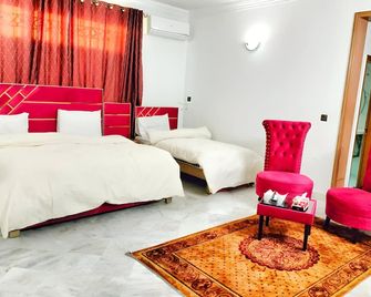 Smart Lodge - Islamabad - Bedroom