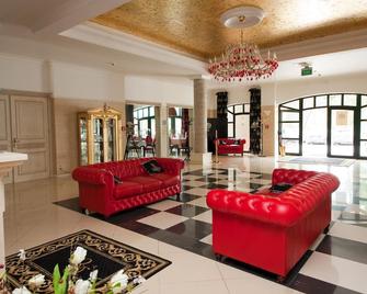 Hotel Royal Baltic 4 Luxury Boutique - Устка - Лоббі