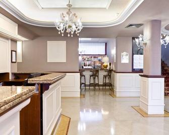 Hotel Ducale - ונציה - דלפק קבלה