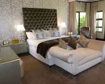 Opulent Venue in private estate sleeps 8 - Knysna - Chambre