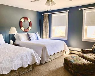 Overlooking Harbor and Penobscot Bay - Downtown - Rockland - Bedroom