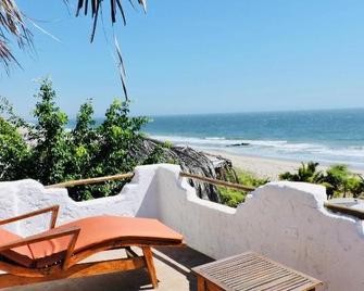 Hotel Smiling Crab - Punta Sal