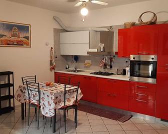 Pressi Aeroporto Costa Smeralda - Olbia - Keuken