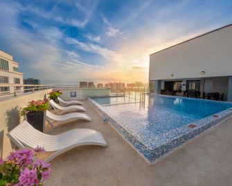 Ghl Hotel Barranquilla - ברנקילה - בריכה