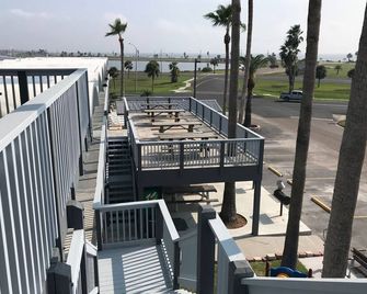 Blue Wave Inn - Rockport - Parveke