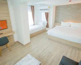 B2 Nakhon Sawan Premier Hotel - Nakhon Sawan - Bad