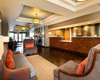 Hawthorn Suites by Wyndham Oakland/Alameda - Alameda - Lobby