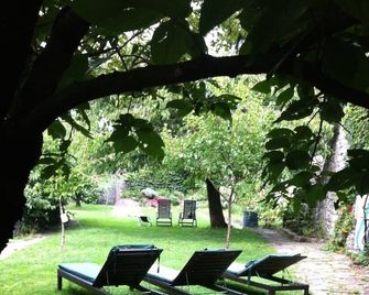 Villa Rossa, magnificent garden and view on the lake at only 10 min. from Como - Torno - Patio