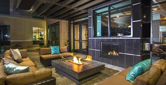 Holiday Inn Carlsbad - San Diego - Carlsbad - Living room