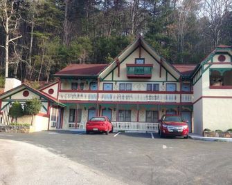 Heidi Motel - Helen - Helen - Building