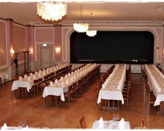 Hotel Goldener Schlüssel - Altdorf - Meetingraum