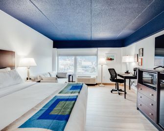 هوتل داون ستريت، آن أسيند كوليكشن هوتل - نورث ادامز - غرفة نوم