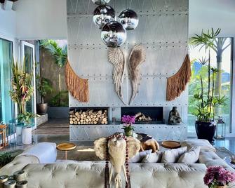 Luxury Ocean Front Loft in Rio De Janeiro Joa - ريو دي جانيرو - ردهة