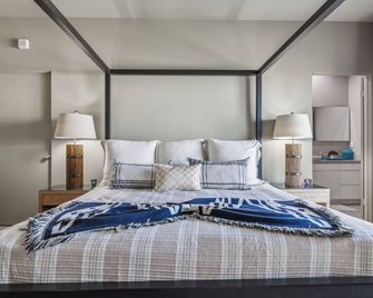 Stylish Gated TH + private heated pool + hot tub - Palm Springs - Sypialnia