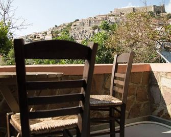 Olive Press Hotel - Míthymna - Balcony