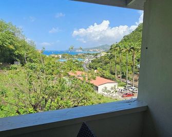 Wave Crest Holiday Apartments - Saint George's - Balcón