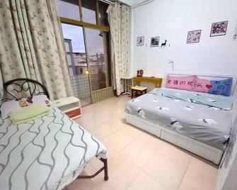 Xian Bnb - Jinhu Township - Bedroom