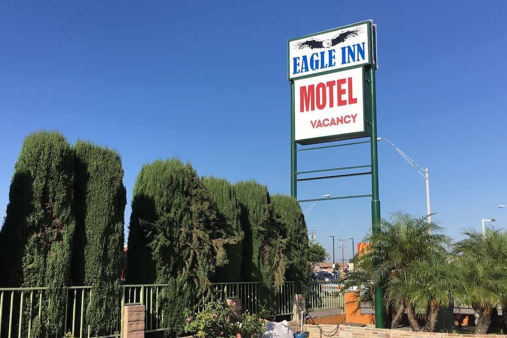 Eagle Inn Motel thumbnail 3