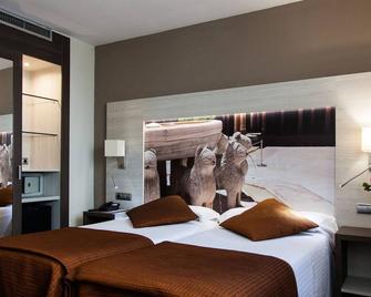 Hotel Porcel Sabica - Granada - Bedroom