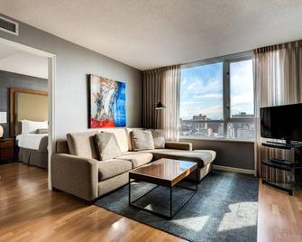 Carmana Hotel & Suites - Vancouver - Wohnzimmer