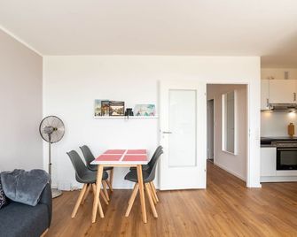 Ferienwohnung Utblick - Strande - Dining room