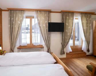 Hotel Bad Serneus - Klosters-Serneus - Ložnice