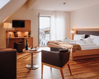 Hotel & Restaurant Goldener Pflug - Ludwigsburg