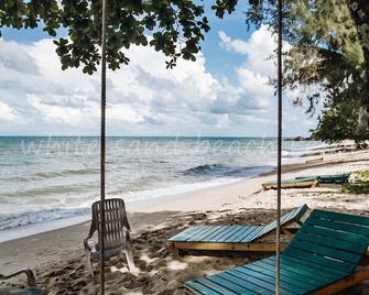 White Sand Beach Resort - Ko Chang - Beach