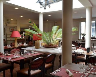 Logis Hôtel Restaurant Le Monarque - Blois - Restaurant