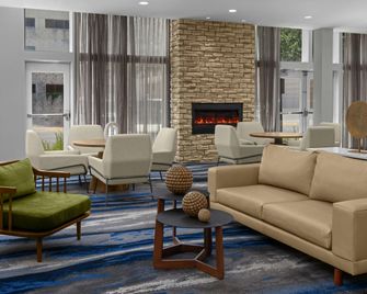 Fairfield Inn & Suites by Marriott Savannah Downtown/Historic District - סאוואנה - טרקלין