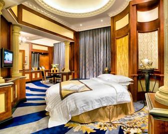 Beautiful East International Hotel - Shijiazhuang - Bedroom