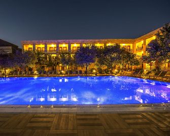 Iris Hotel & Spa - Çanakkale - Svømmebasseng