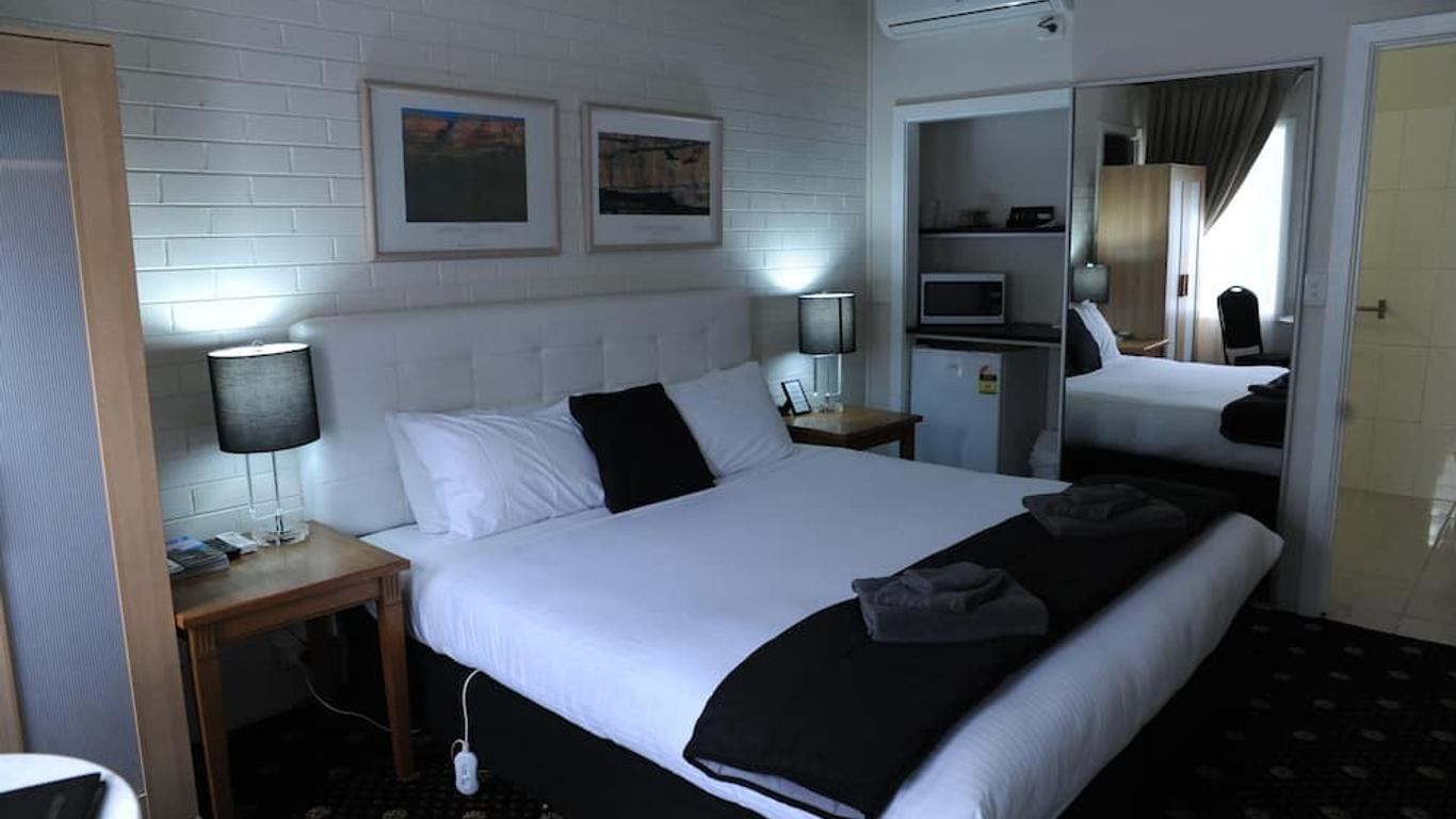 Norwood House Motel & Receptions