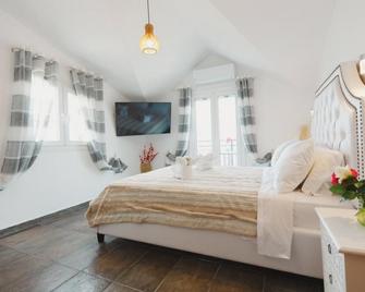 Stellatos House - Poros