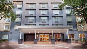 Fairfield Inn & Suites by Marriott Atlanta/Buckhead - Atlanta - Building