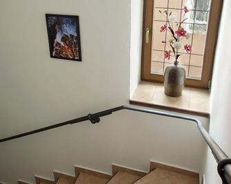 Staromestsky Penzion - Tábor - Stairs