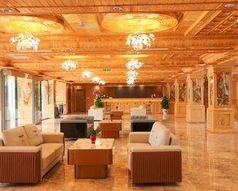 Phu Long Tam Ky Hotel & Restaurant - Tam Ky - Lobby