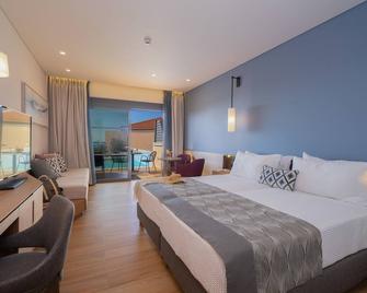 Apollonion Asterias Resort and Spa - Lixouri - Bedroom