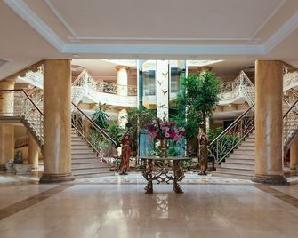 Gure Saruhan Termal Hotel - Güre - Salónek