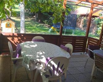 Nimrod Pihenohaz - Eger - Patio