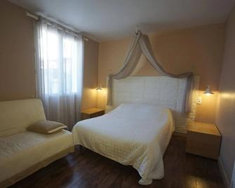 Hotel Restaurant Le Derby - Cagnes-sur-Mer - Yatak Odası