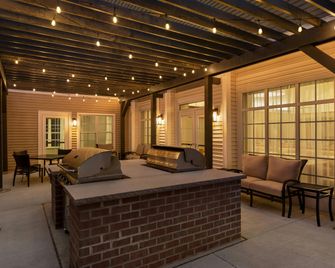 Homewood Suites by Hilton Allentown-Bethlehem Airport - Bethlehem - Building